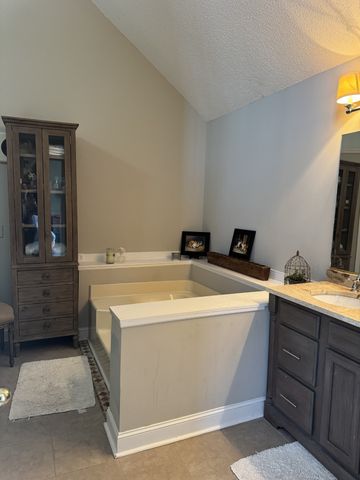 1304 Sycamore Valley Rd, Ashland City, TN 37015