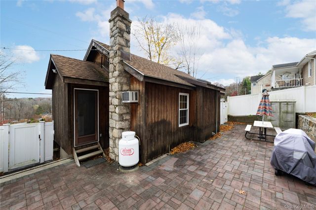 46 Entrance Way, Mahopac, NY 10541