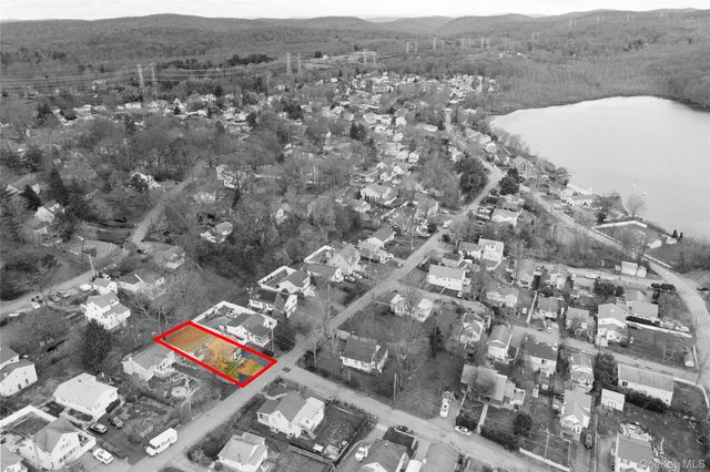 46 Entrance Way, Mahopac, NY 10541