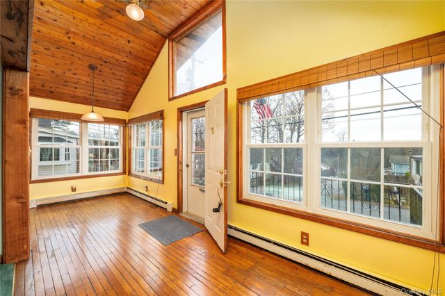 46 Entrance Way, Mahopac, NY 10541