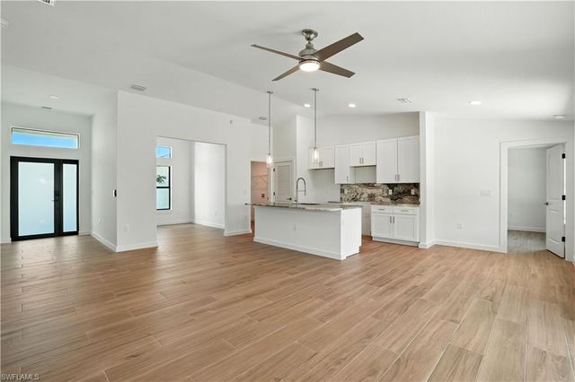 2607 38th ST SW, Lehigh Acres, FL 33976