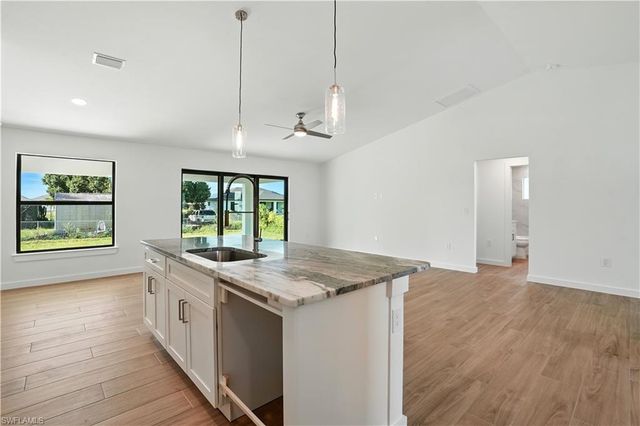 2607 38th ST SW, Lehigh Acres, FL 33976