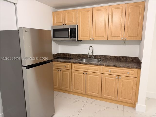 3354 NW 50th St 2, Miami, FL 33142