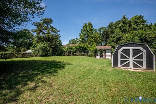 7092 Sunnyhill Dr, Mechanicsville, VA 23111