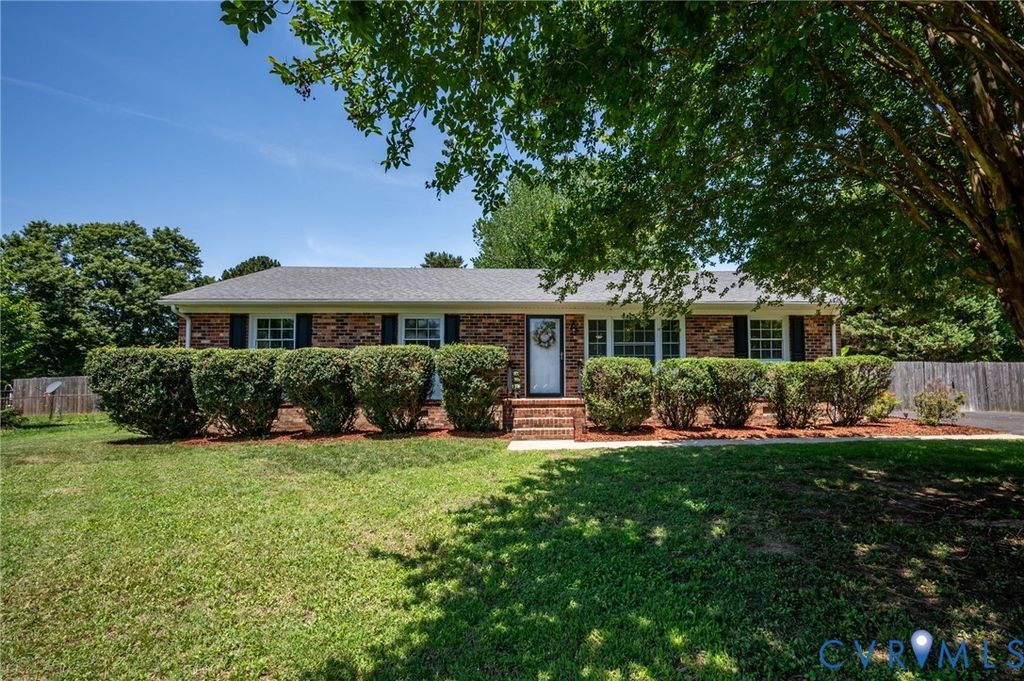 7092 Sunnyhill Dr, Mechanicsville, VA 23111