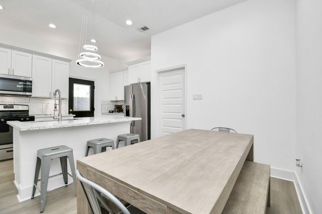 7031 Eastwood Street A, Houston, TX 77021