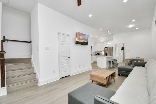 7031 Eastwood Street A, Houston, TX 77021