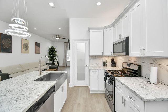 7031 Eastwood Street A, Houston, TX 77021