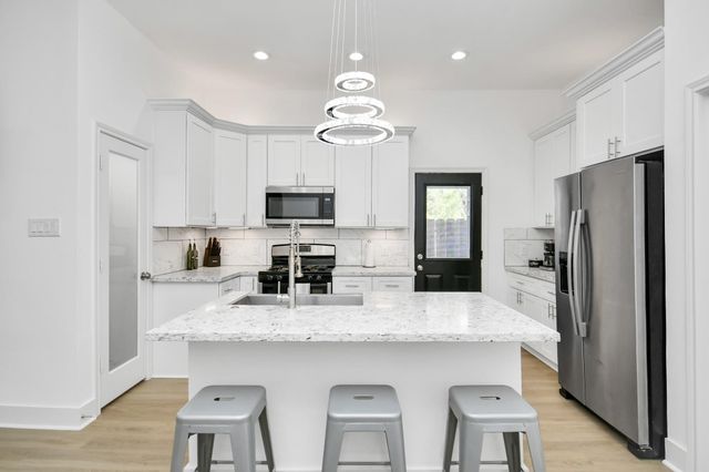 7031 Eastwood Street A, Houston, TX 77021