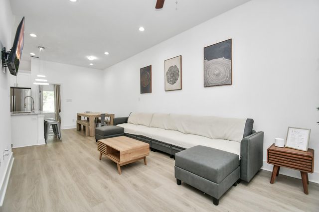 7031 Eastwood Street A, Houston, TX 77021