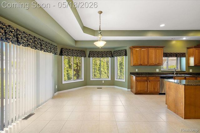 49763 Decker Drive, Shelby Charter Township, MI 48317