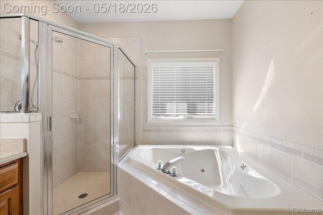 49763 Decker Drive, Shelby Charter Township, MI 48317
