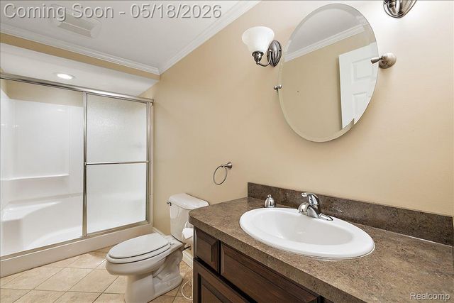 49763 Decker Drive, Shelby Charter Township, MI 48317