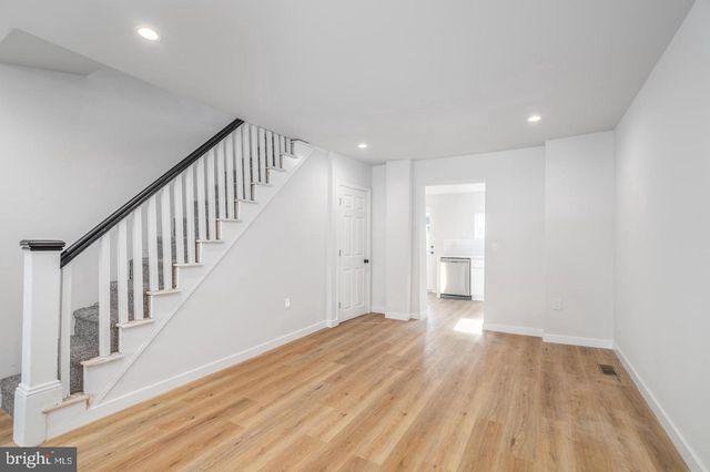 438 DUDLEY ST, Philadelphia, PA 19148