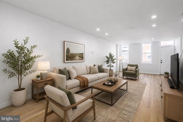 438 DUDLEY ST, Philadelphia, PA 19148