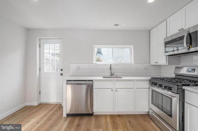 438 DUDLEY ST, Philadelphia, PA 19148