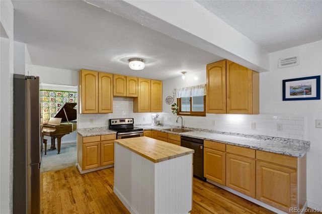 4118 W 21st Street Road, Greeley, CO 80634