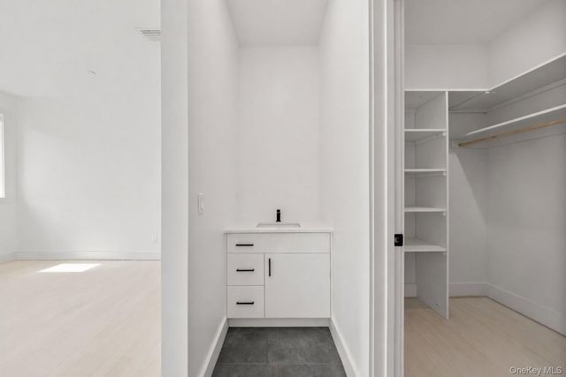 13 Warren Court 213, Monsey, NY 10952