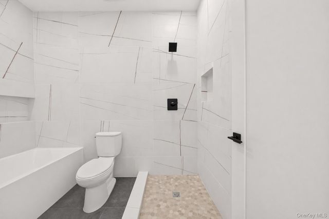 13 Warren Court 213, Monsey, NY 10952