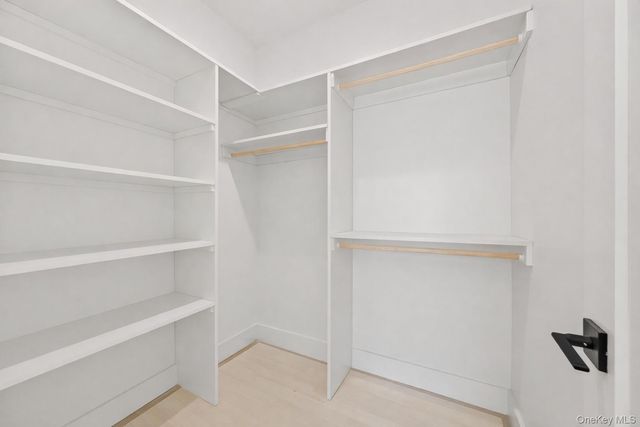 13 Warren Court 213, Monsey, NY 10952