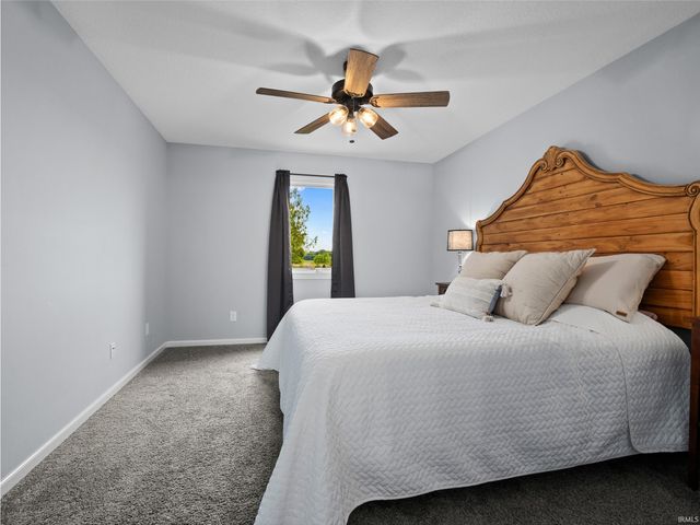 68178 Kestrel Lane, New Paris, IN 46553