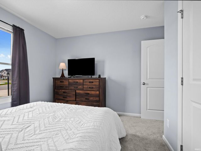 68178 Kestrel Lane, New Paris, IN 46553