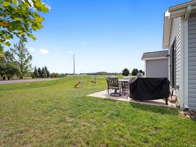 68178 Kestrel Lane, New Paris, IN 46553