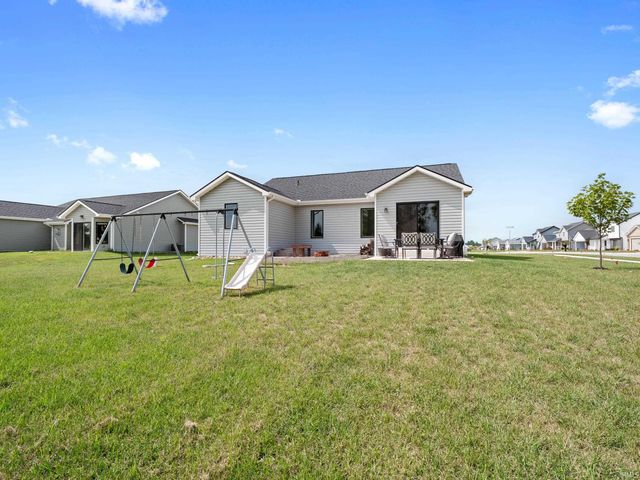 68178 Kestrel Lane, New Paris, IN 46553