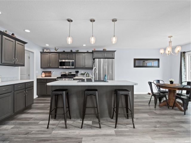 68178 Kestrel Lane, New Paris, IN 46553