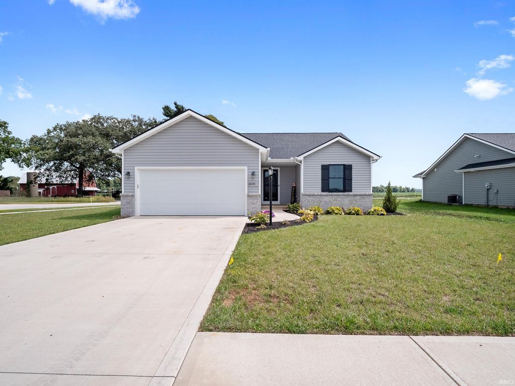 68178 Kestrel Lane, New Paris, IN 46553