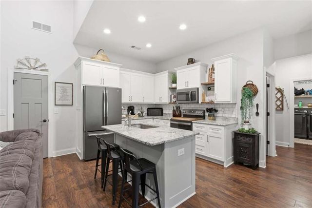 70 Stone Hearth Drive, Cleveland, GA 30528