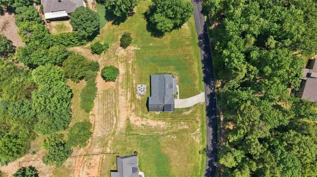 70 Stone Hearth Drive, Cleveland, GA 30528