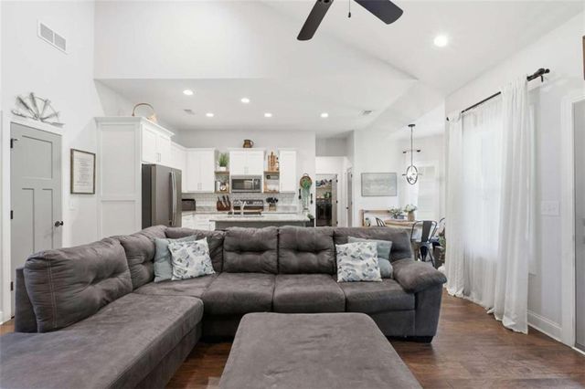 70 Stone Hearth Drive, Cleveland, GA 30528