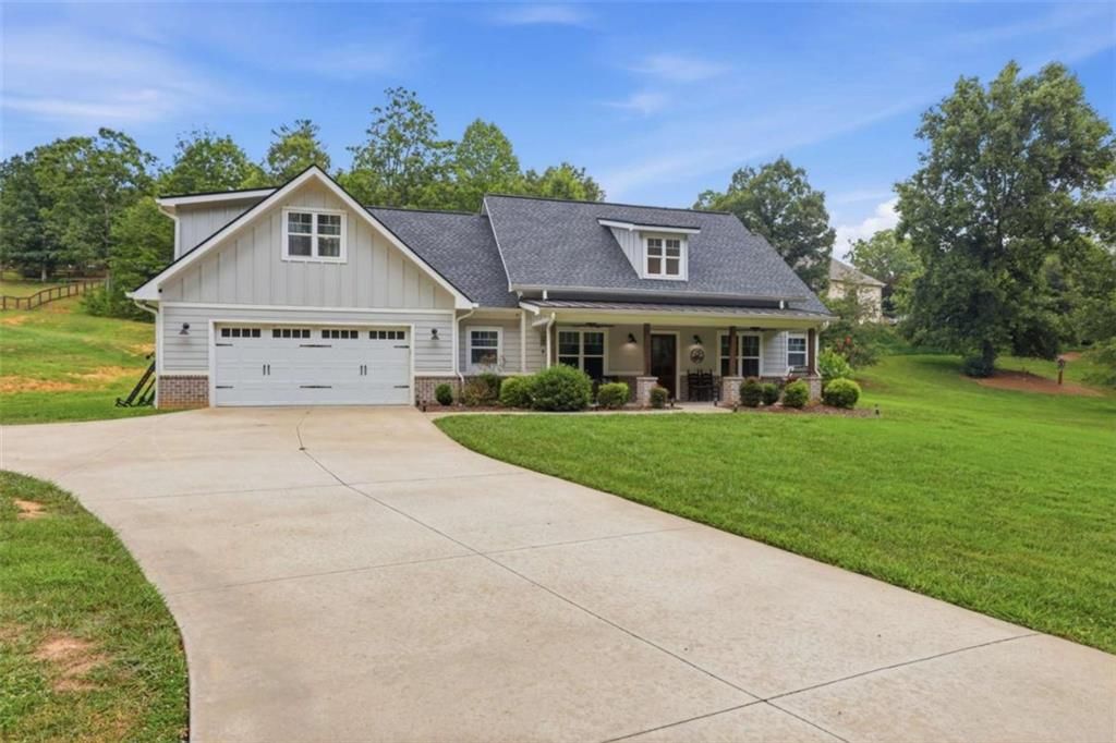 70 Stone Hearth Drive, Cleveland, GA 30528