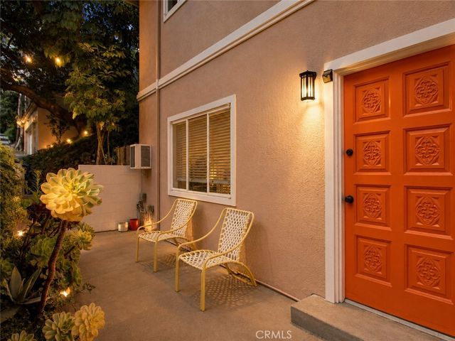 2932 Ledgewood Drive B, Los Angeles, CA 90068