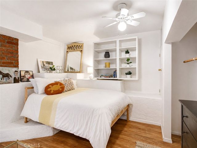 2932 Ledgewood Drive B, Los Angeles, CA 90068