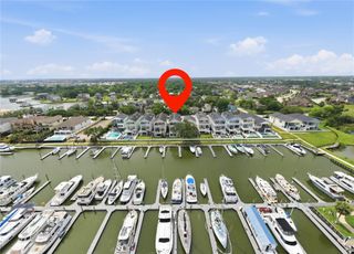 2174 Marina Way, Kemah, TX 77565