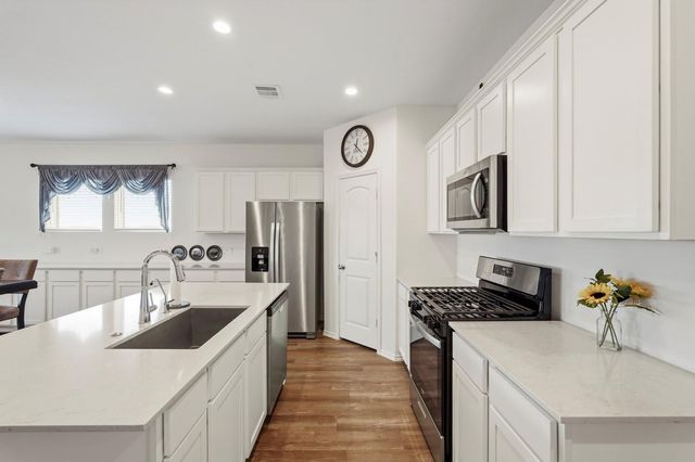 17946 Sommerset Falls Ln, Crosby, TX 77532