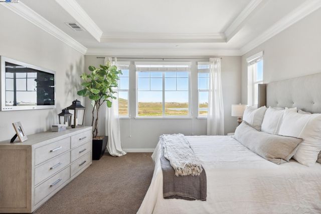 1468 Monument Ln, Fairfield, CA 94533