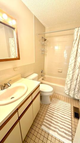 26 Lions Lane 26, Salem, MA 01970