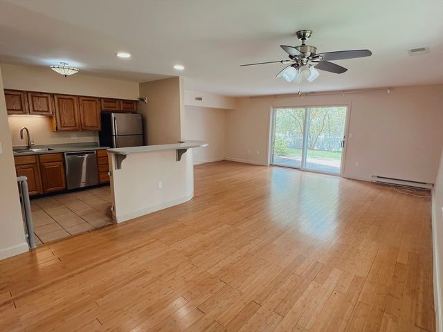 26 Lions Lane 26, Salem, MA 01970