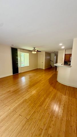 26 Lions Lane 26, Salem, MA 01970