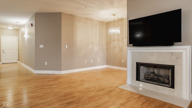 451 American Way N 1C, Carmel, IN 46032