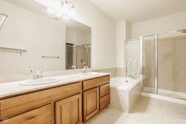 451 American Way N 1C, Carmel, IN 46032