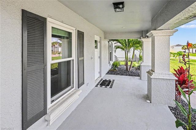 203 NW 6th PL, Cape Coral, FL 33993