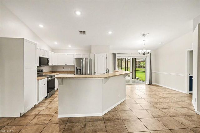 203 NW 6th PL, Cape Coral, FL 33993