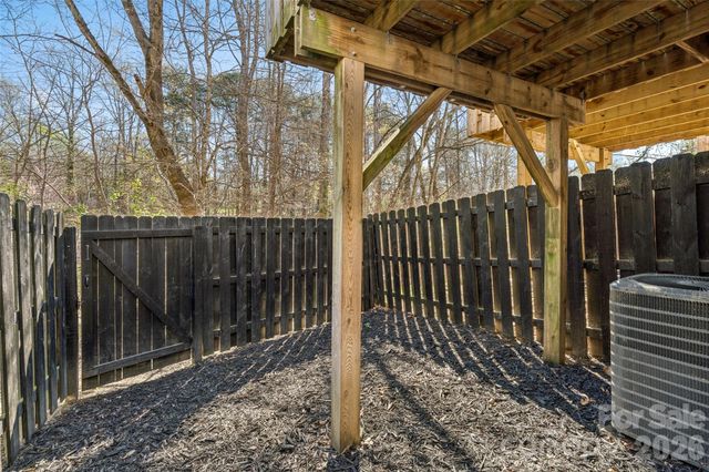 655 Lex Drive, Charlotte, NC 28262