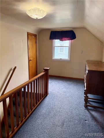 46 Briarhill Drive, West Seneca, NY 14224