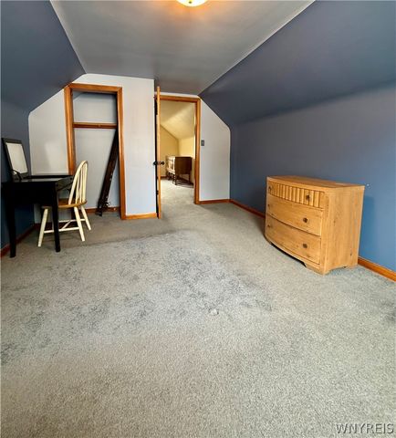 46 Briarhill Drive, West Seneca, NY 14224