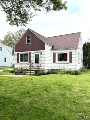46 Briarhill Drive, West Seneca, NY 14224